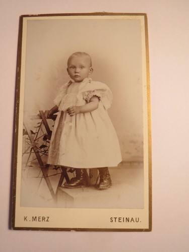 Steinau 1899 kleines kind - -,